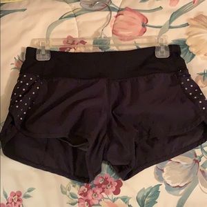 Lululemon running shorts size 4